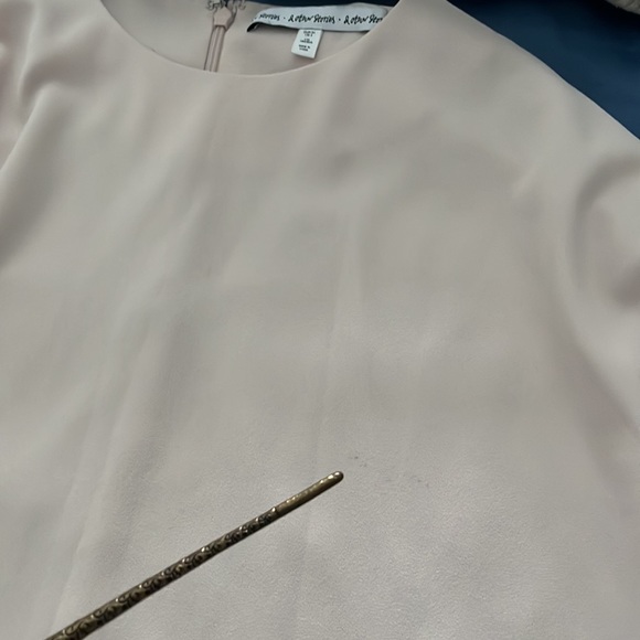 &other stories, light pink top, size 4 - Picture 9 of 9